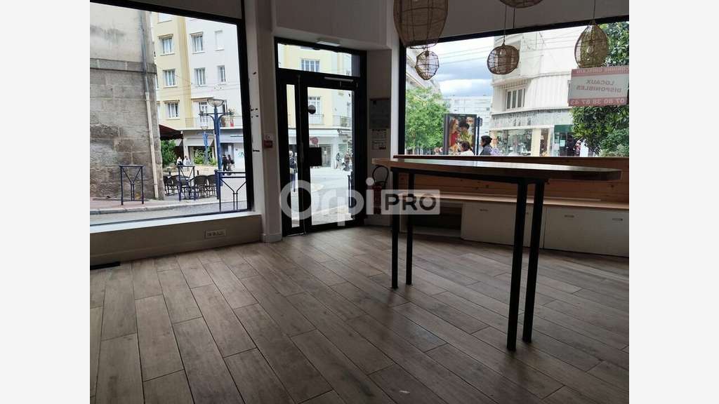 Local commercial 75m² à louer à Limoges centre
