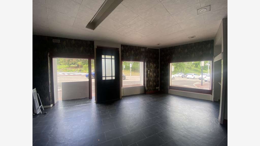 Local commercial 58m² bonne visibilité à Limoges !