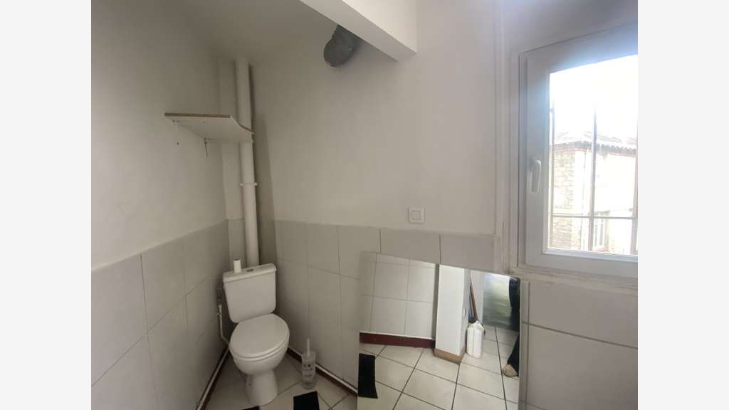 Local commercial 58m² bonne visibilité à Limoges !