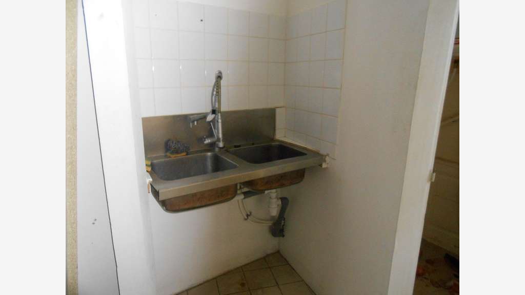 Local commercial 58m² bonne visibilité à Limoges !