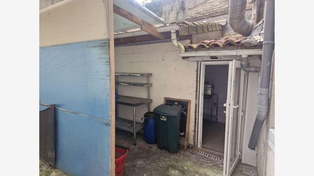 A louer local commercial 92m² extraction à Limoges