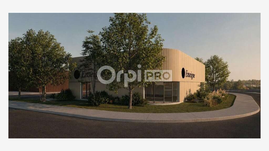 Cellule commerciale 130m² à louer à Limoges Sud