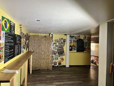 Location d'un local commercial avec cour dans le