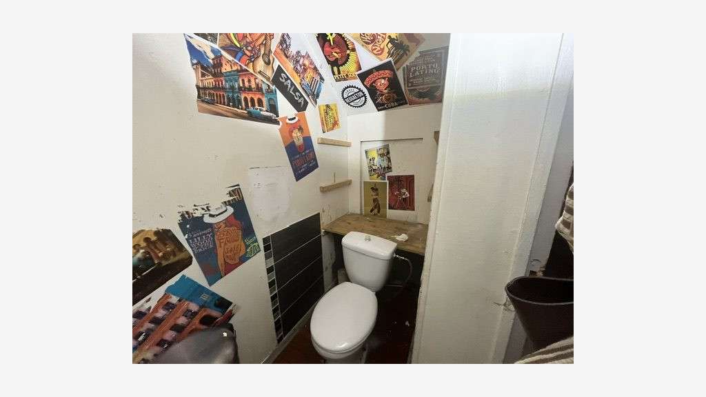 Location d'un local commercial avec cour dans le