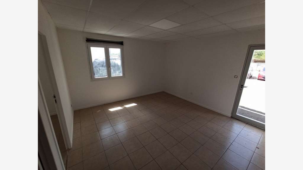 A louer local de 290m² en ZI Nord Limoges