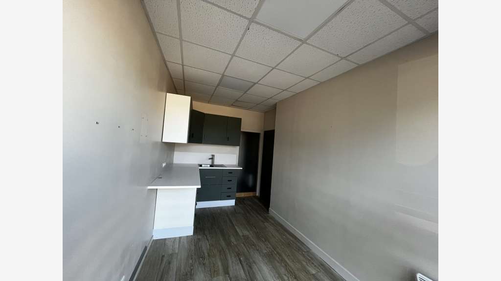 Loue charmant local commercial 76m² proche Limoges