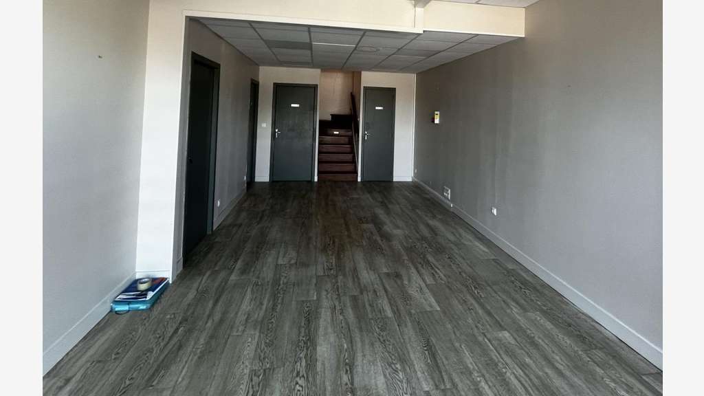Loue charmant local commercial 76m² proche Limoges