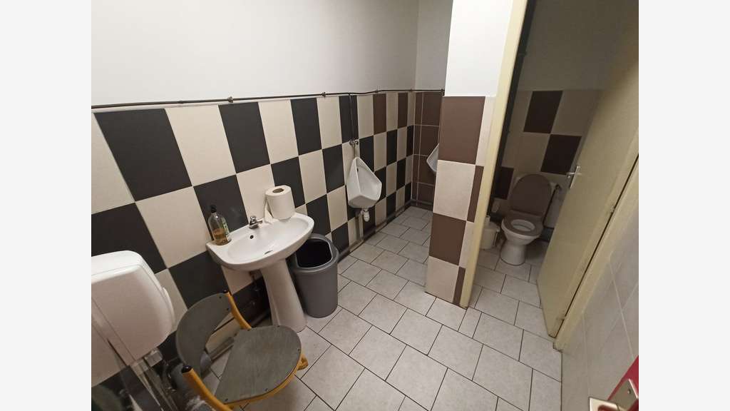 LOC 440m² Zone NORD LIMOGES