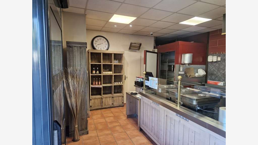 Local commercial 30m² avec extraction à Limoges !