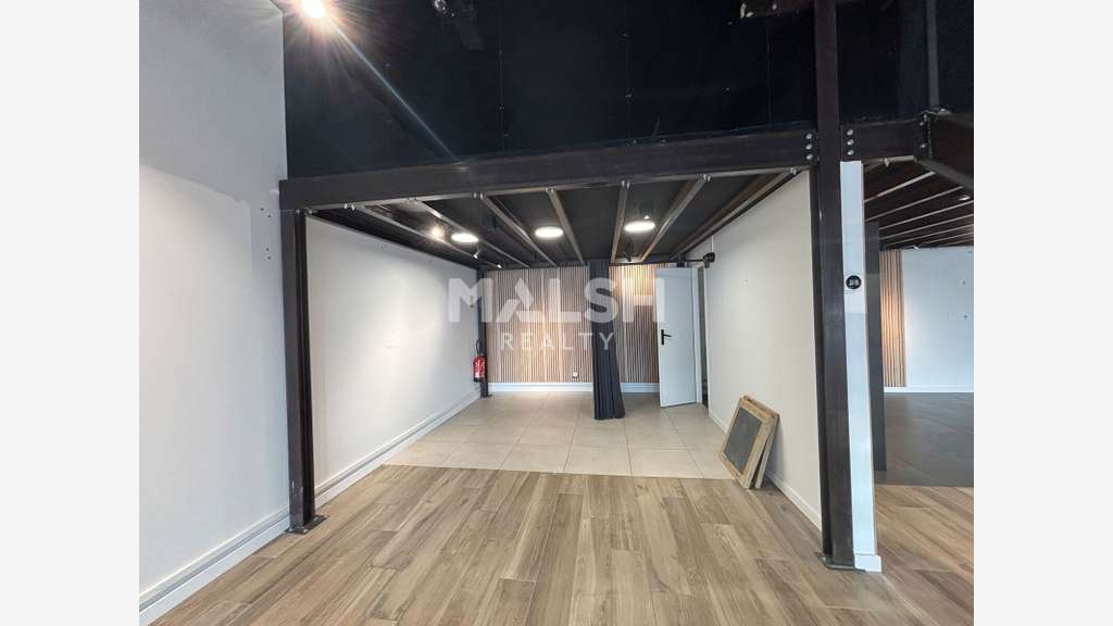Local commercial à louer de 220m² à Limonest N6
