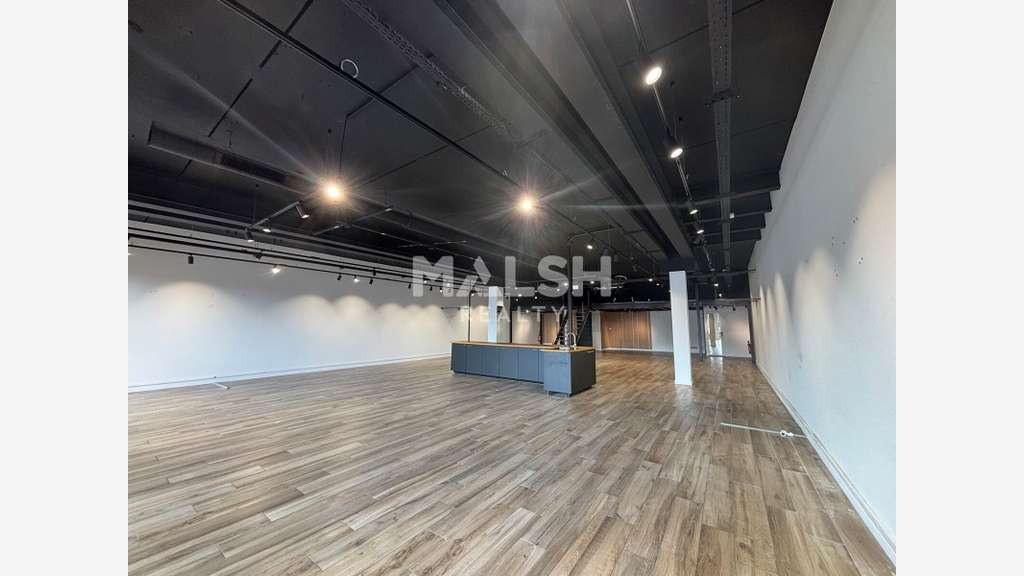 Local commercial à louer de 220m² à Limonest N6