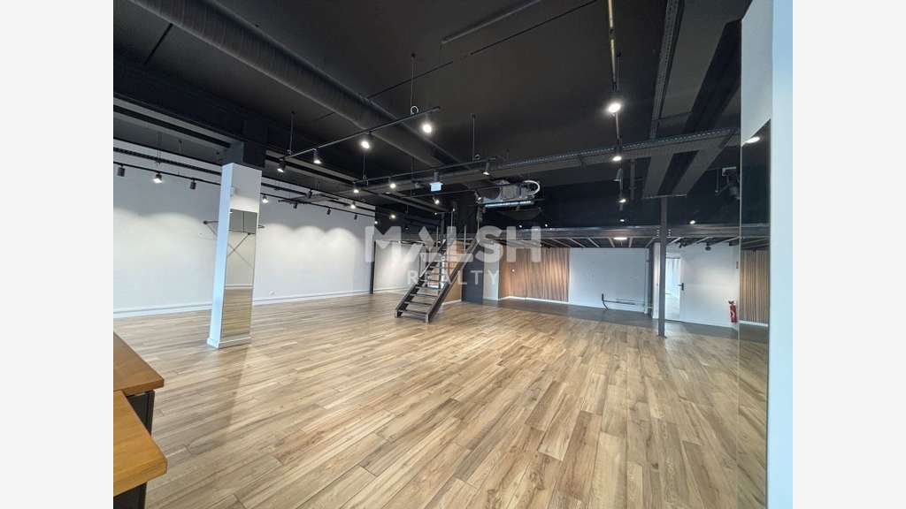 Local commercial à louer de 220m² à Limonest N6