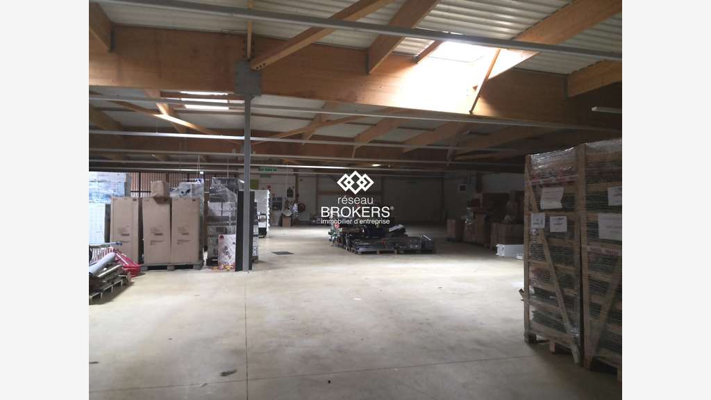 A louer local 1 245m² à Livarot-Pays-d'Auge