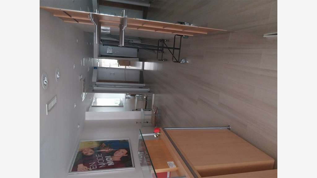 Loue local commercial 76m² à Saint Nazaire centre
