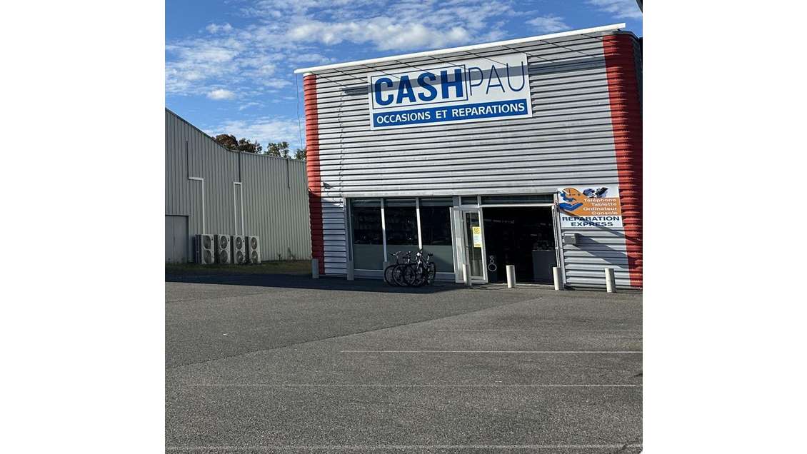 Location local commercial 300m² à Lons