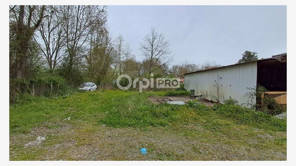 A louer local Commercial de 330m² Rocade Pau Nord