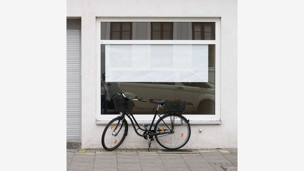 Loue local commercial de 150m² à Lons Le Saunier