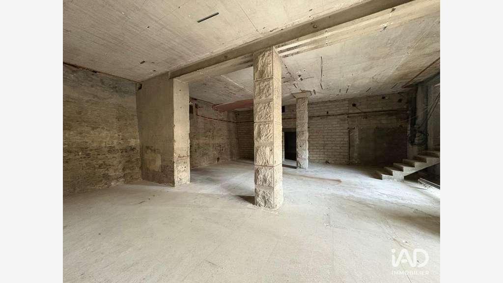 Loue local d'activité de 115m² à Lons-le-Saunier