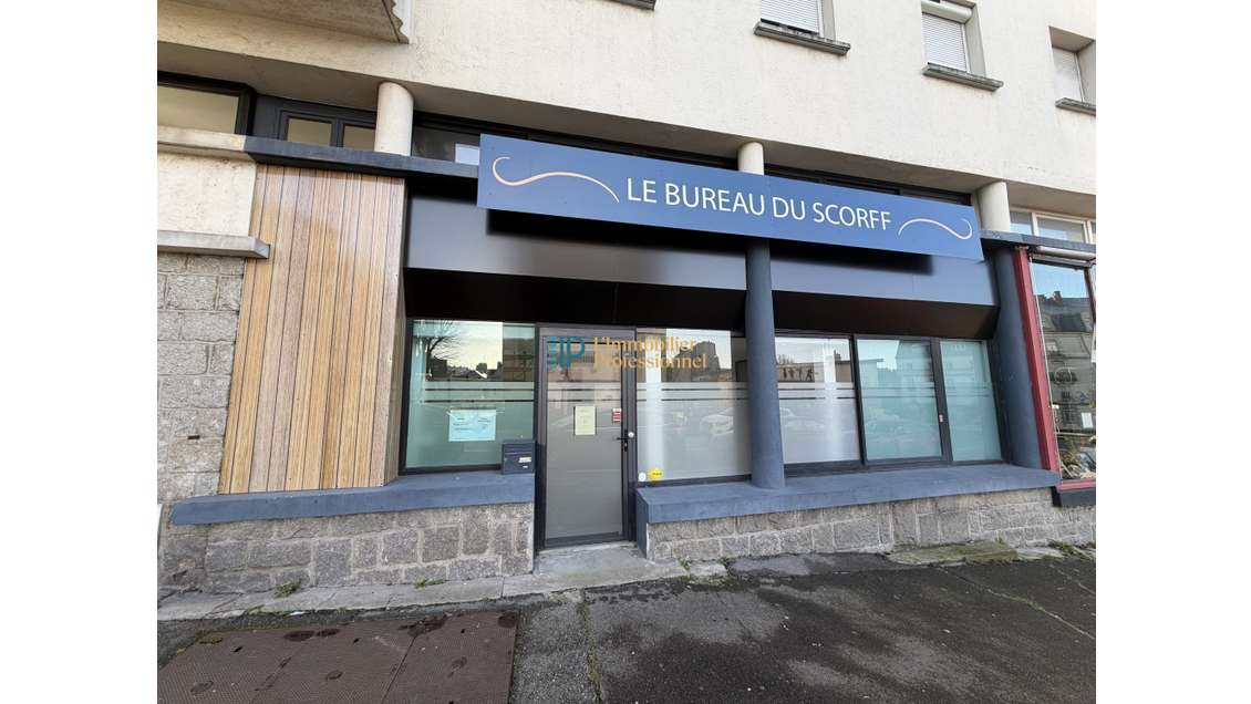 A louer local commercial 64m² Lorient axe passant