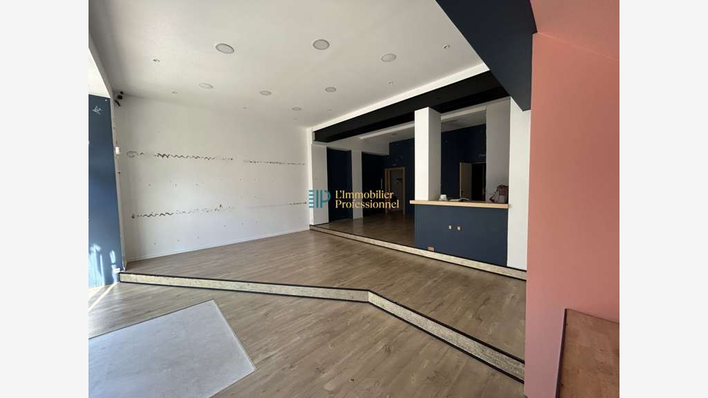 A louer local commercial 90m² hyper centre Lorient