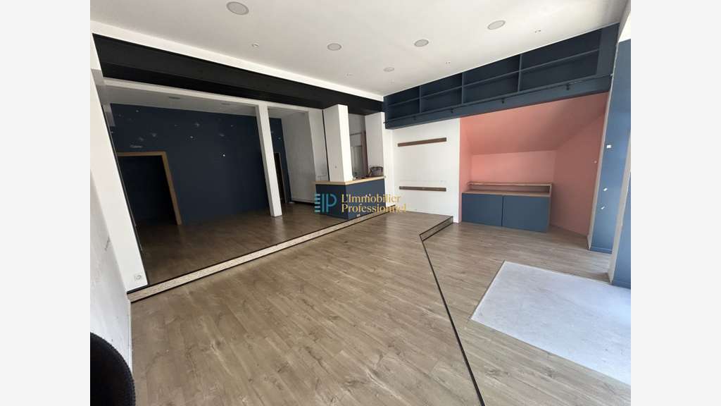 A louer local commercial 90m² hyper centre Lorient