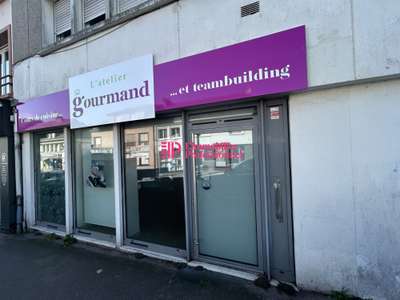 A louer local commercial 168m² à Lorient Keryado