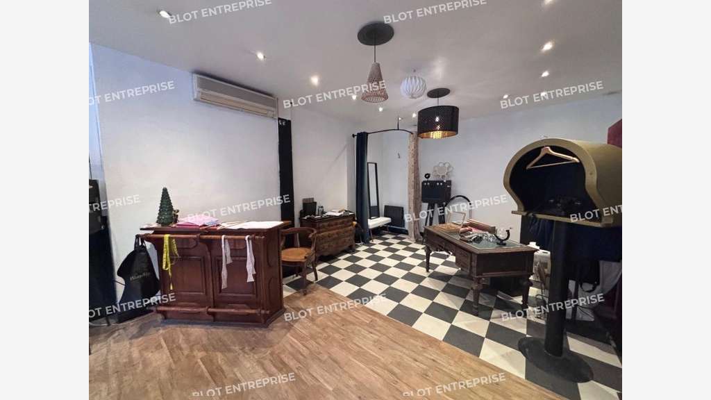 A louer local commercial de 64m² Lorient centre