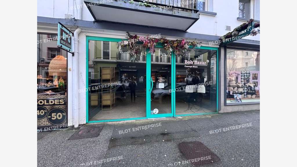A louer local 55m² dans rue commerçante de Lorient