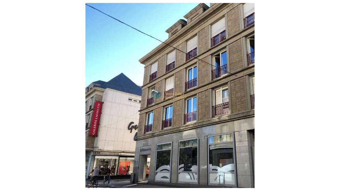 Loue local co de 144m² empl N°1 centre Lorient