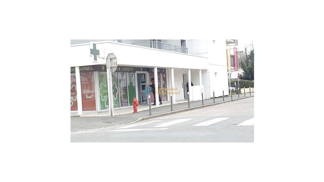 A louer local commercial 106m² à Lorient centre