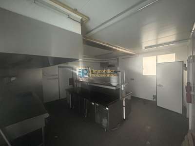 A louer local commercial de 208m² à Lorient centre