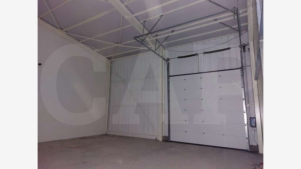 A louer local 428m² Zone Commerciale Lorient 