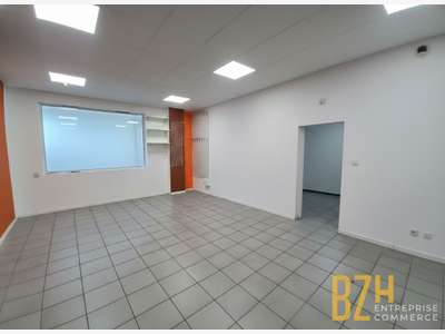 A louer local commercial 97m² au centre de Lorient