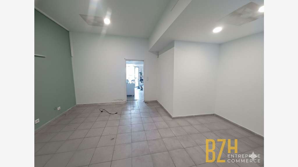 A louer local commercial 97m² au centre de Lorient