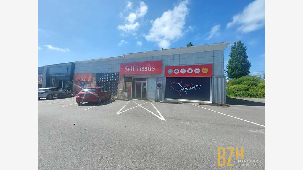 A louer local commercial 300m² à Lorient 