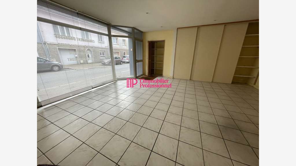 A louer local commercial 424m² à Lorient centre