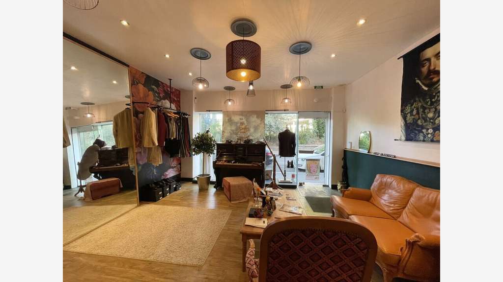 Local commercial de 68m² à louer en RDC à Lorient