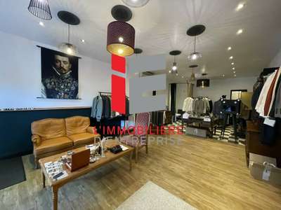 Local commercial de 68m² à louer en RDC à Lorient