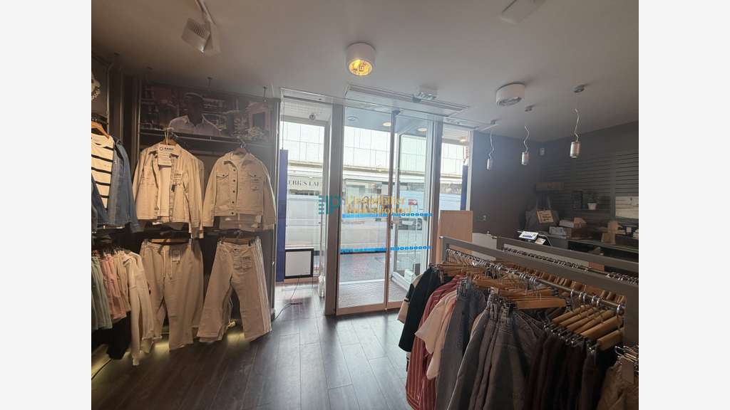 Local commerial à louer 140m² hyper centre Lorient