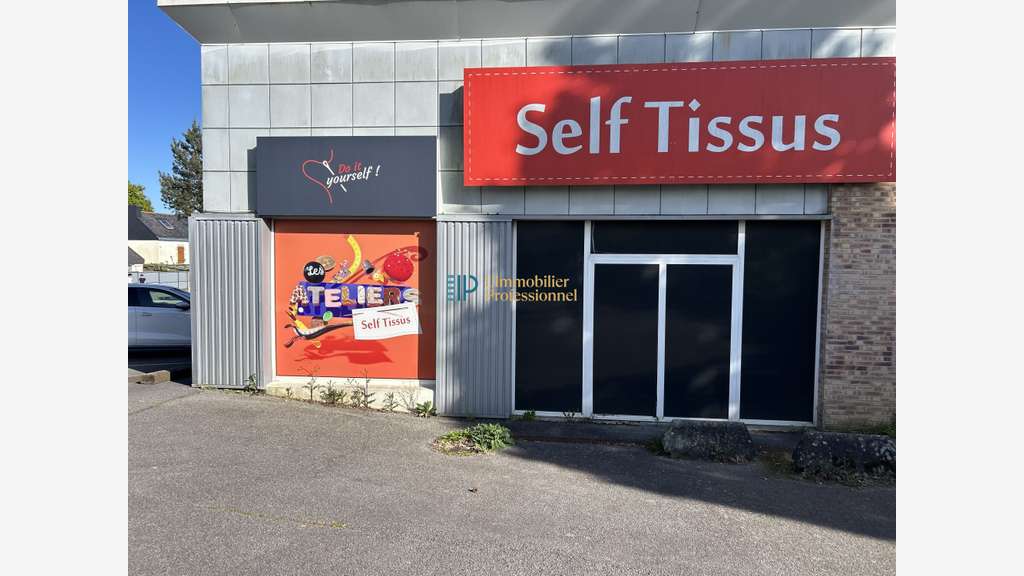 A louer local commercial 306m² ERP / PMR à Lorient