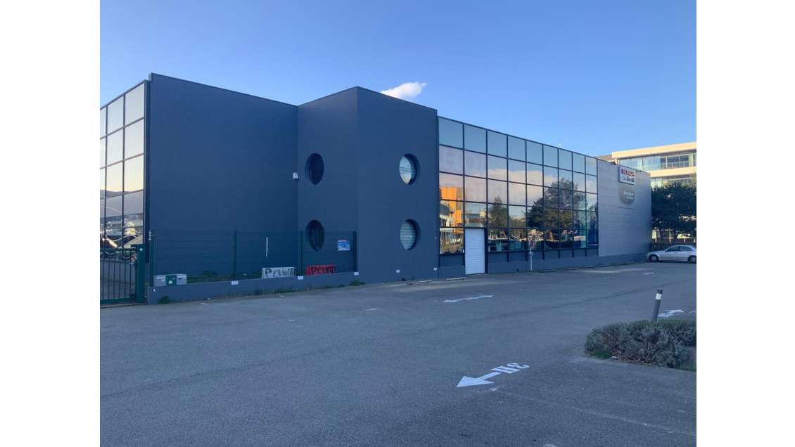 A louer local commercial 1094m² à Lorient centre
