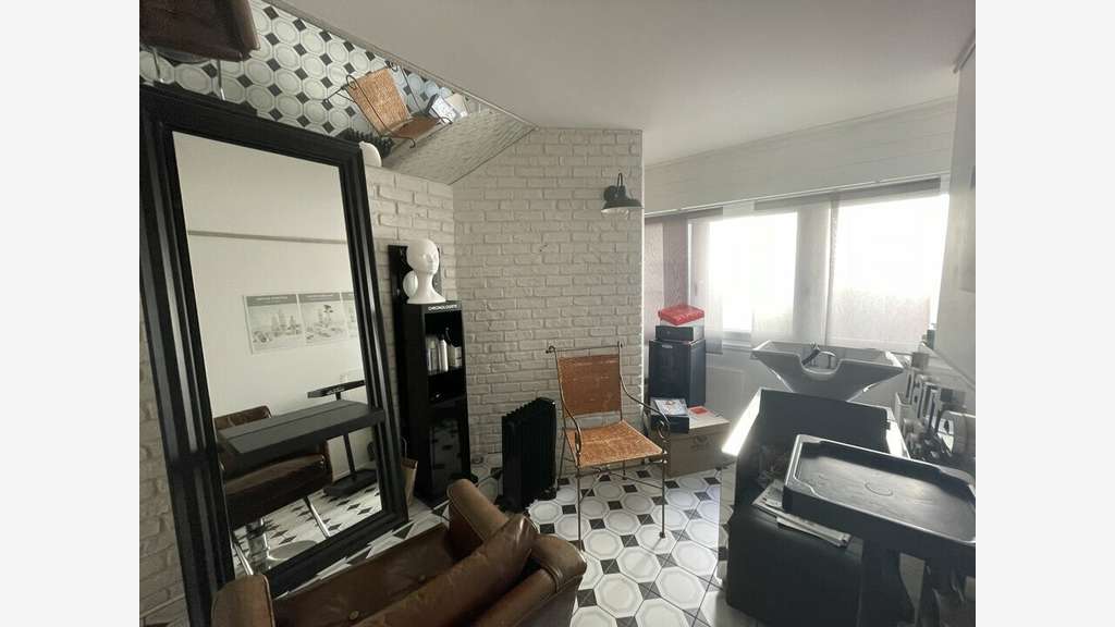 A louer local commercial 94m² empl N°1 Lorient