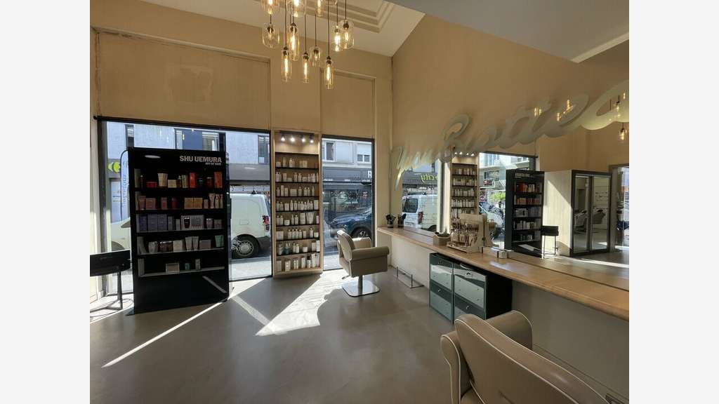 A louer local commercial 94m² empl N°1 Lorient