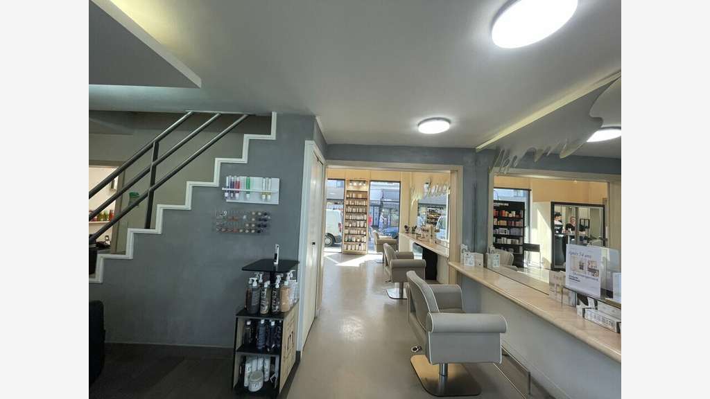 A louer local commercial 94m² empl N°1 Lorient