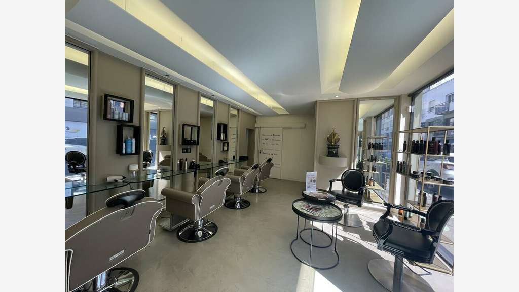 A louer local commercial 94m² empl N°1 Lorient
