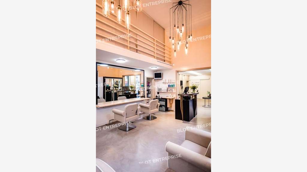 A louer local commercial 125m² à Lorient centre