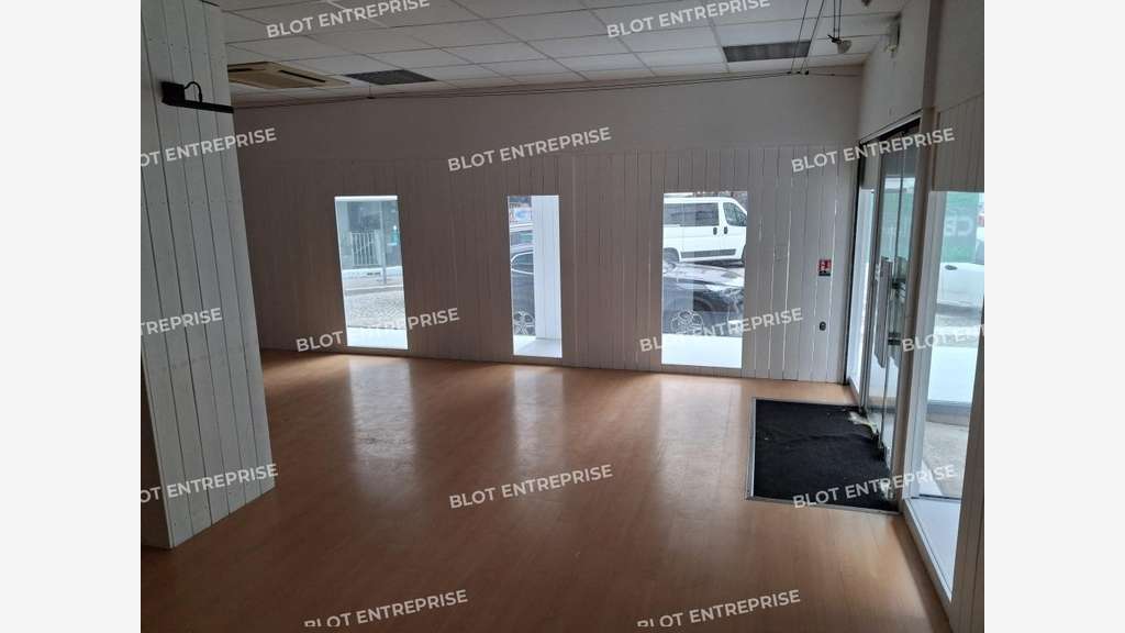 A louer local commercial de 75m² à Lorient centre