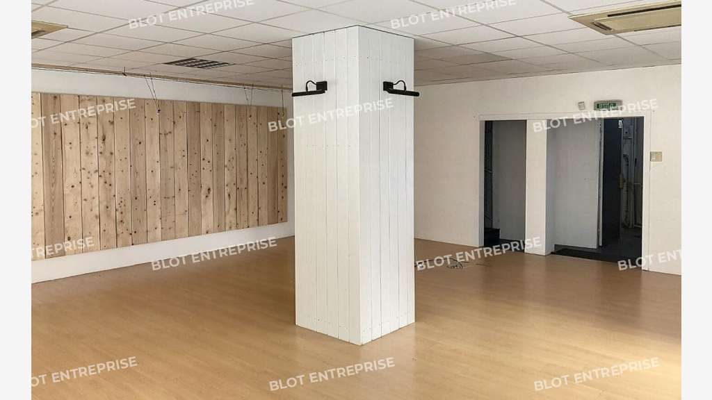A louer local commercial de 75m² à Lorient centre