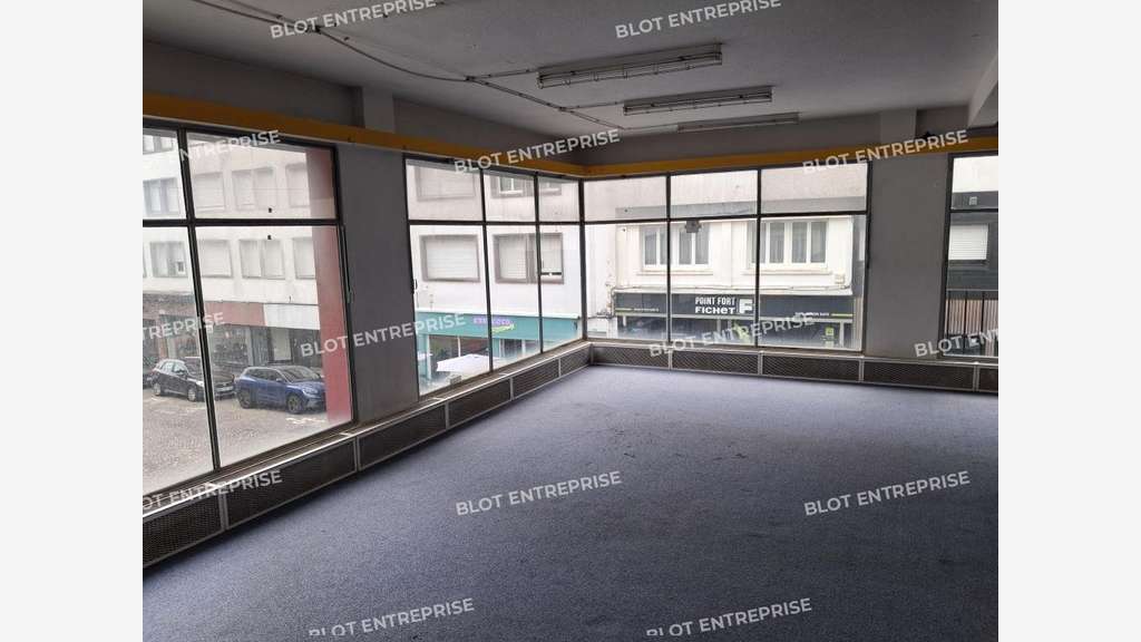 A louer local commercial de 75m² à Lorient centre