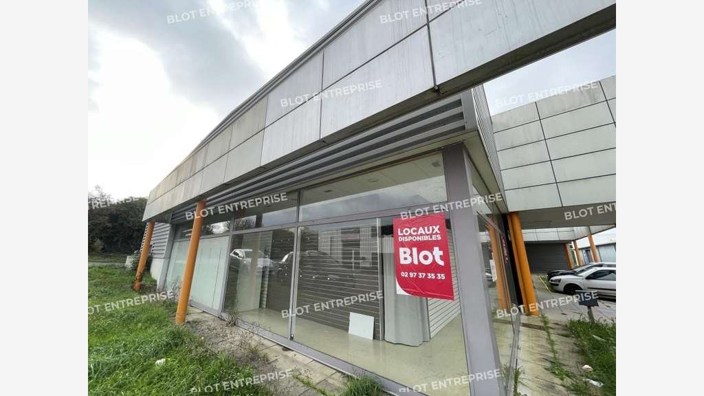 A louer local commercial de 508m² en zc à Lorient